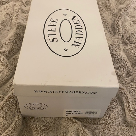 NIB Steve Madden Slides - Picture 5 of 5